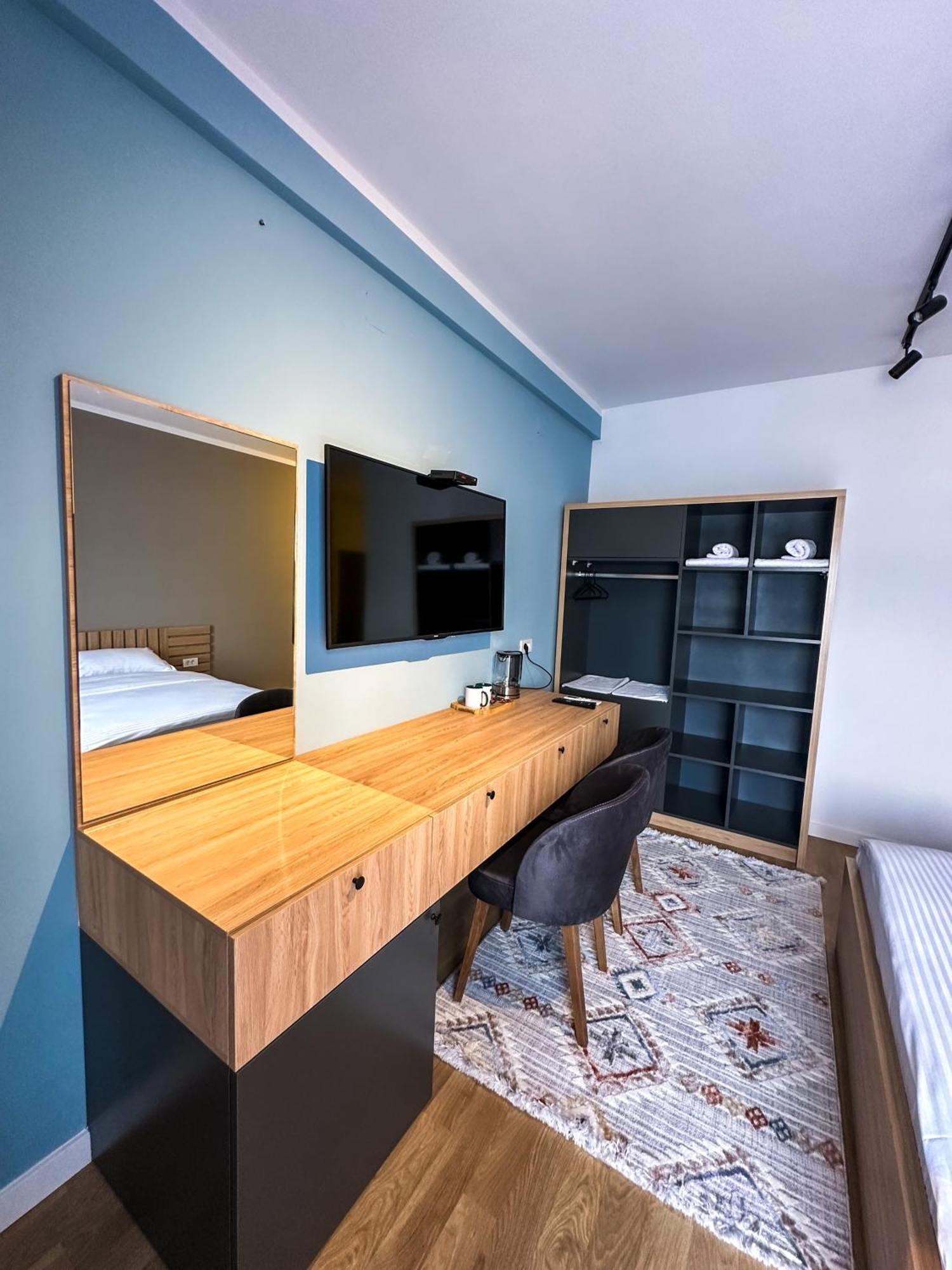 Grand Apartments Prishtina Приштина Екстер'єр фото