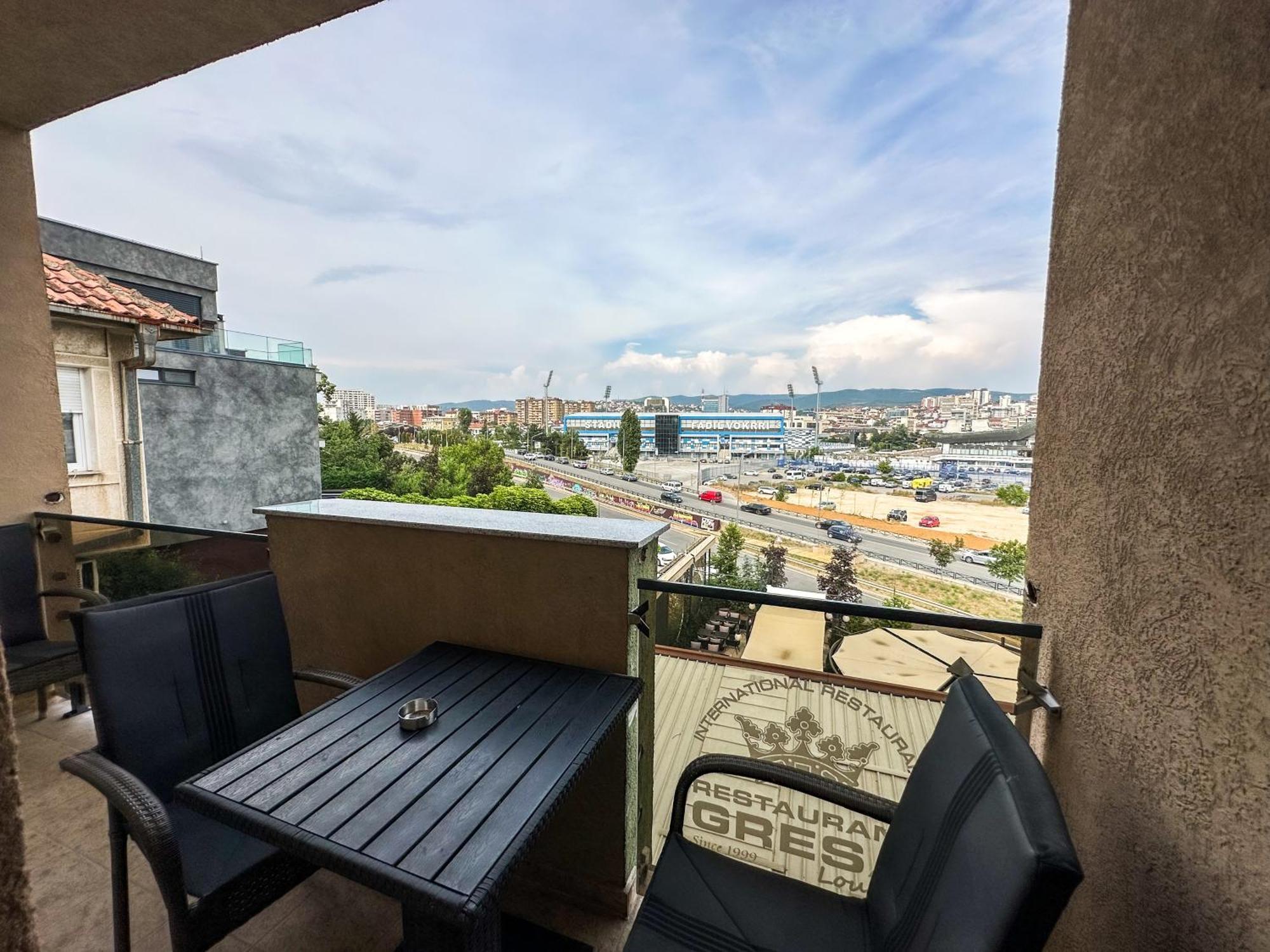 Grand Apartments Prishtina Приштина Екстер'єр фото
